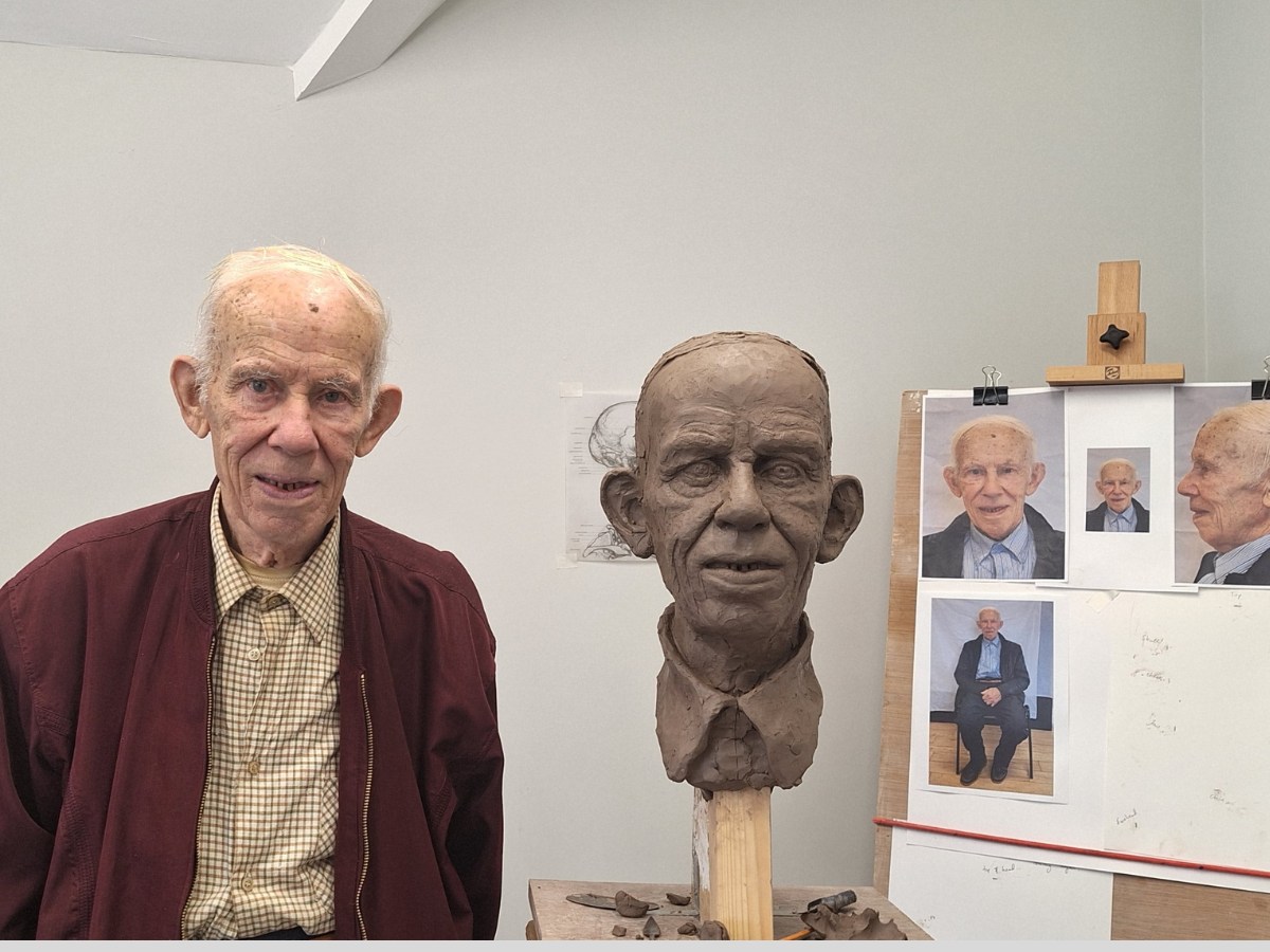 Marie Smith Sculpture - Bobby Coote Portrait - Bobby with the clay in progress